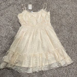 Ivory Lace Boutique Dress - Small
